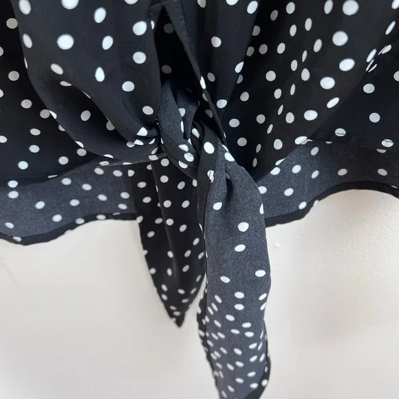 Black Women's Blouse Classy Polka Dot Shirt Dressy Work Flattering Size Large - Picture 7 of 16